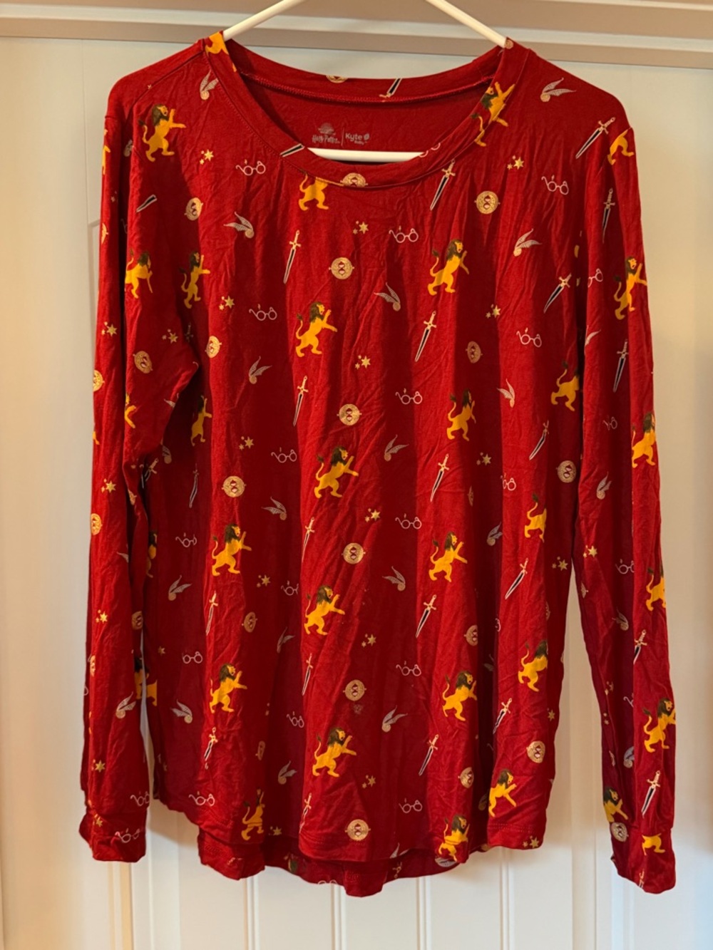 Kyte BABY Harry Potter Gryfindor Red Long Sleeve Pajama Top Yellow Lion Print